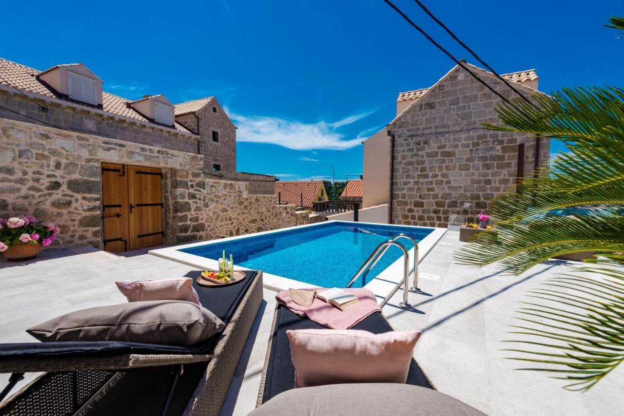 Villa Luigi With A Pool Cavtat Exterior photo
